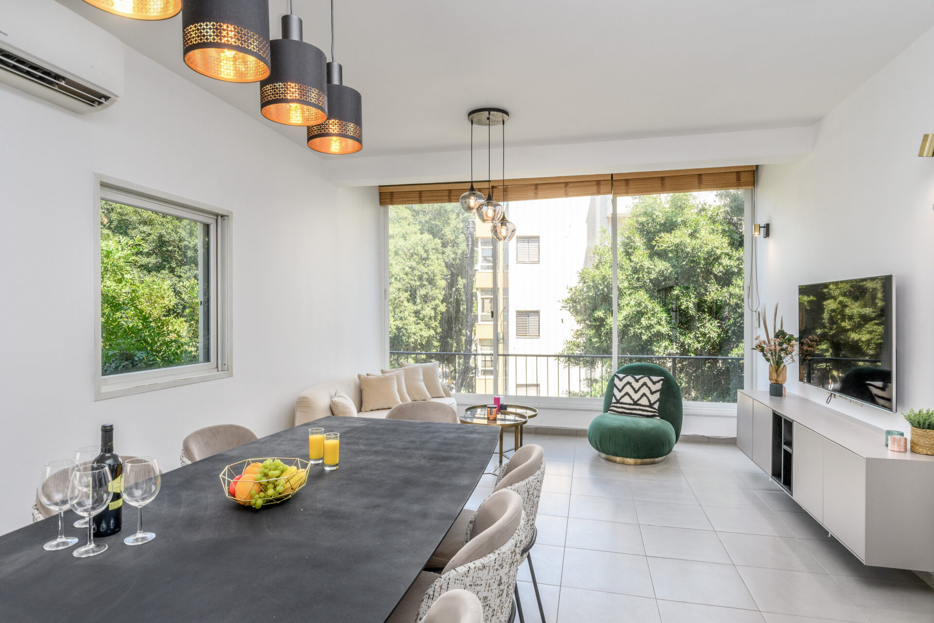 3-room apartment at Gordon Beach, Tel Aviv